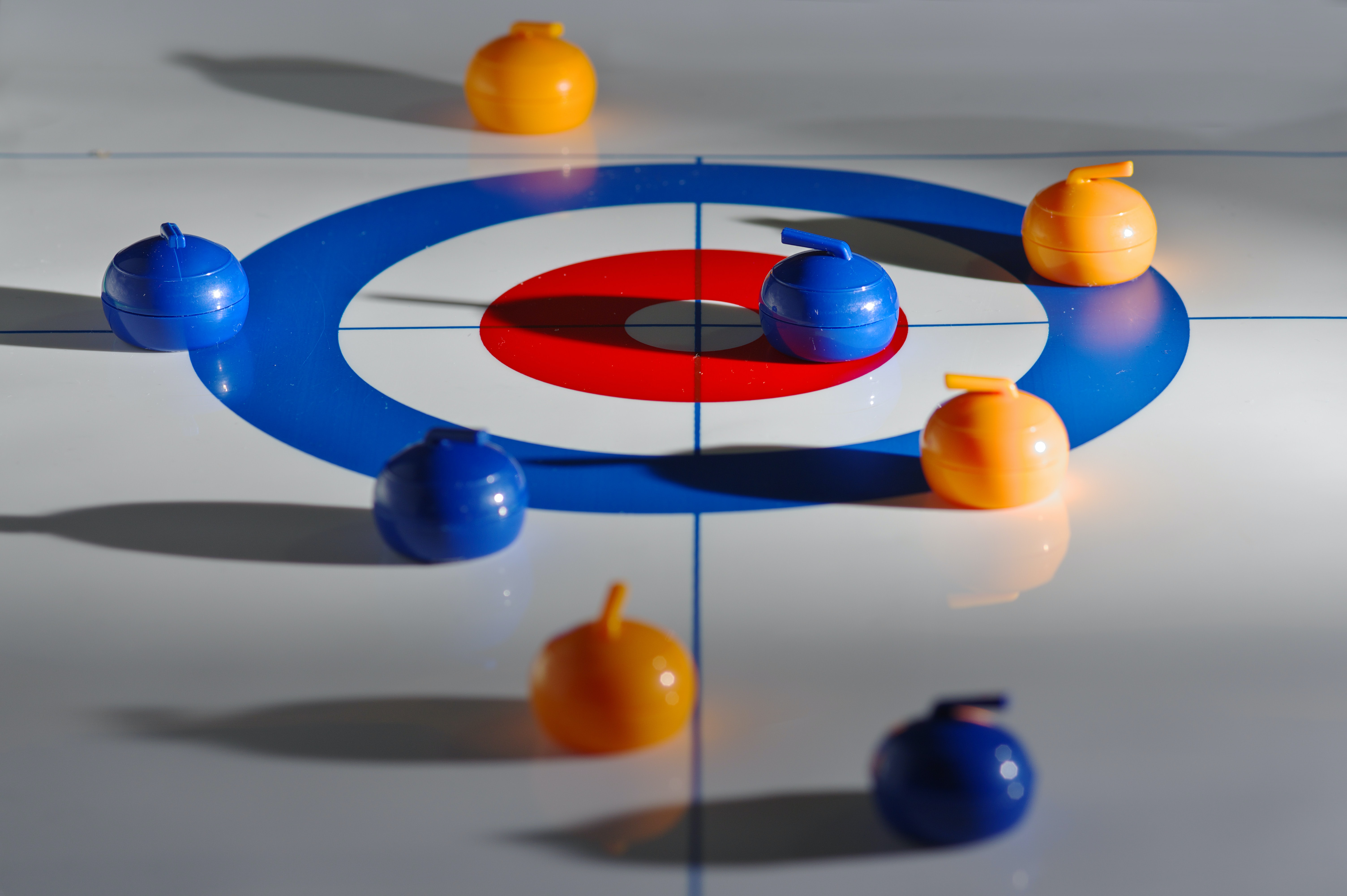 CANCELLED - Curling i Esbjerg Curlinghal med efterfølgende middag "i skyerne" på 'Plates'