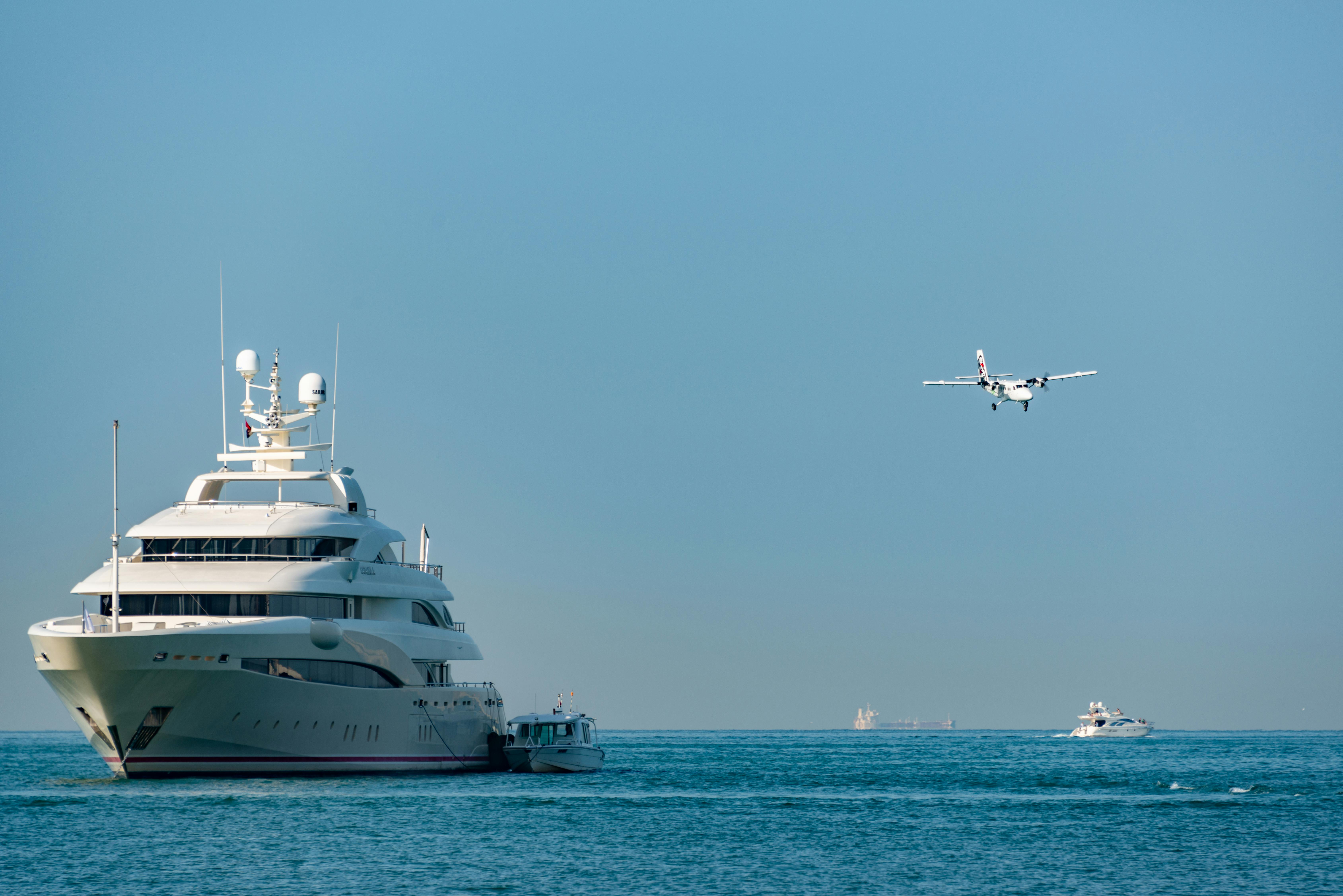 Building Superyachts: Challenges and Insights - online