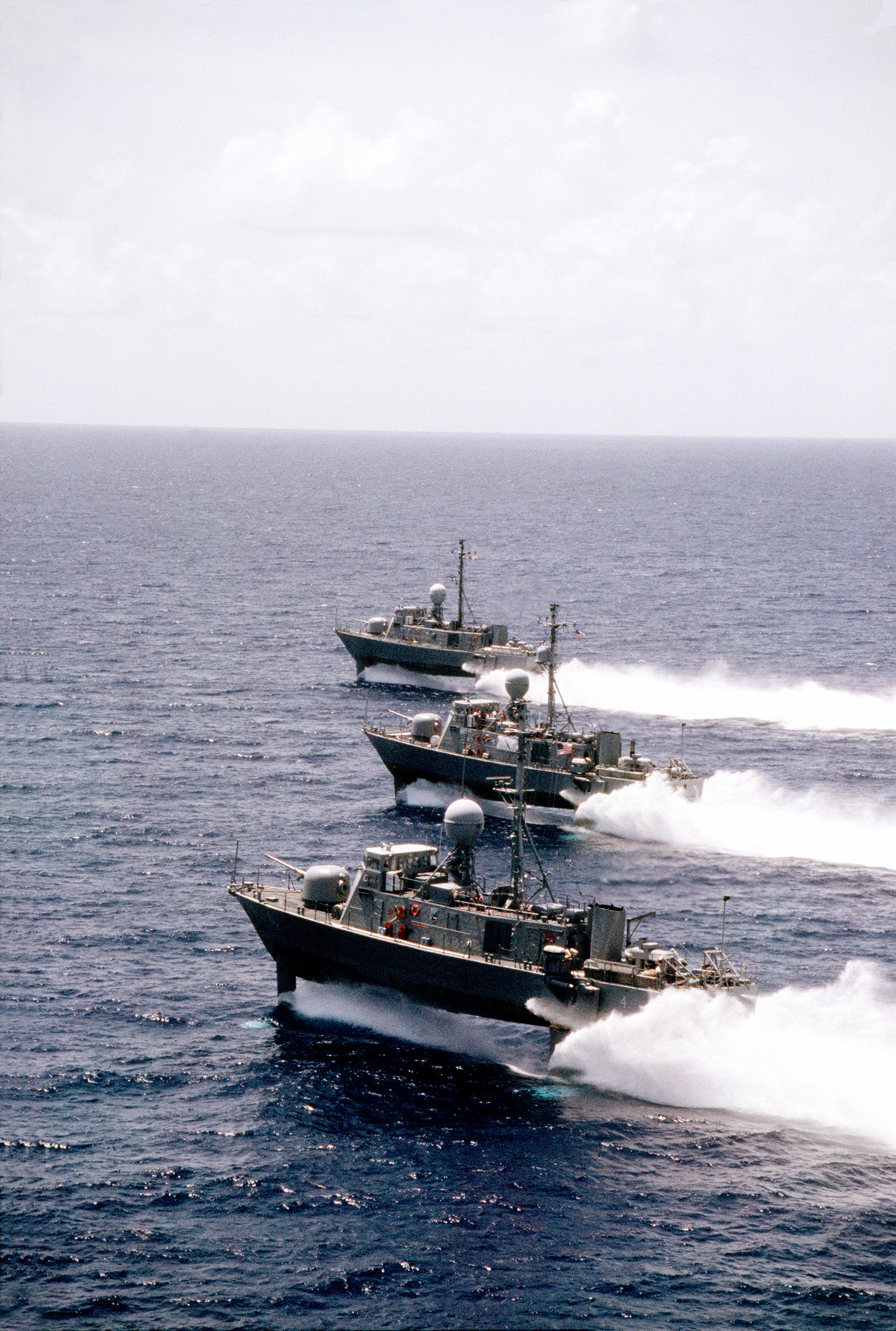 Hydrofoils in commercial shipping - online